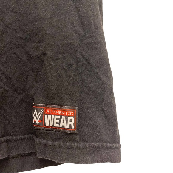 WWE Auth wear NEVER GIVE UP t-shirt size MEDIUM - Picture 3 of 7